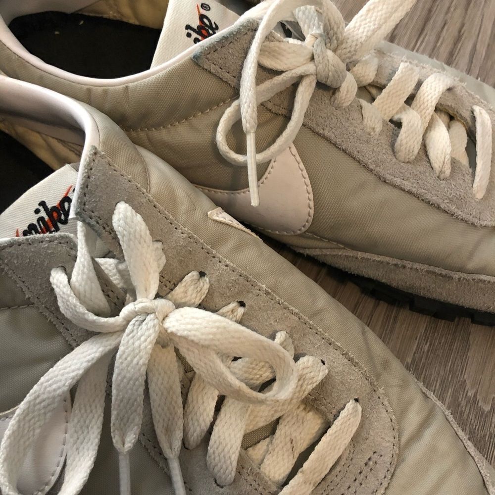 Nike Waterproof Sneakers - Picture 3 of 5